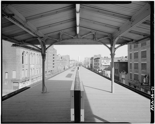 Northampton Station, Platform Looking North, 1982