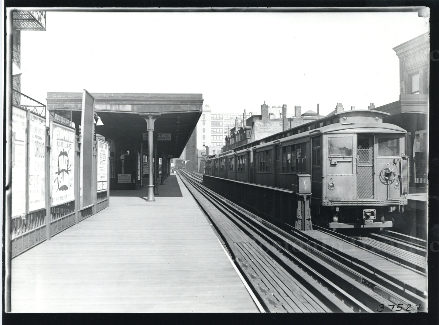Dover Station with Train of 300-Series Elevated Cars