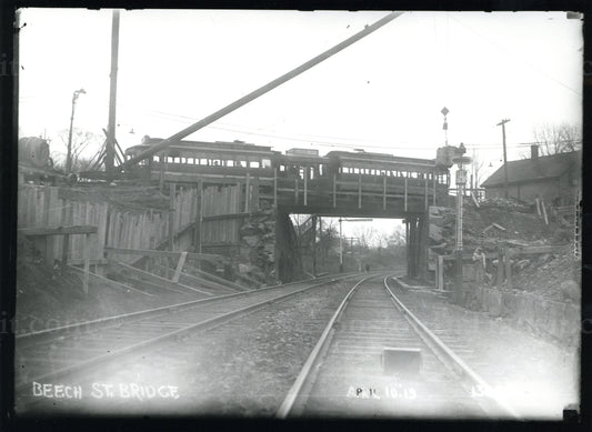 Articulated Streetcar on Beech Street Bridge, April 10, 1919
